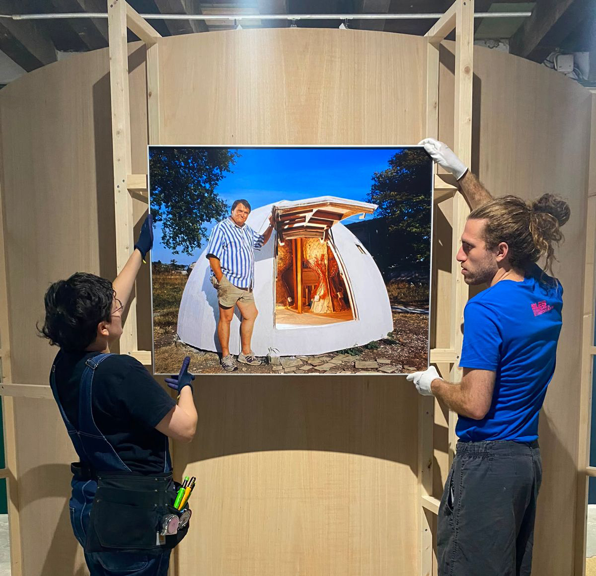 Jean-Claude Ladrat, constructeur de soucoupes volantes, 1993. Photo © Yves Bosson / Agence Martienne